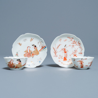 Deux tasses et soucoupes en porcelaine de Chine en rouge de fer et doré, Yongzheng