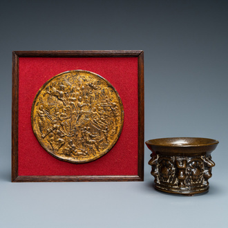 Une plaque en bronze doré représentant 'Apollon sur la montagne du Parnasse' et un mortier en bronze, Flandres, 16ème