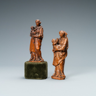 Deux statues de Vierges à l'enfant en buis sculpté, Flandres, 17ème