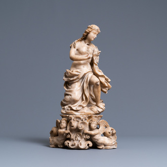Une statue d'une sainte en albâtre sculpté, Trapani, Sicile, Italie, 17ème