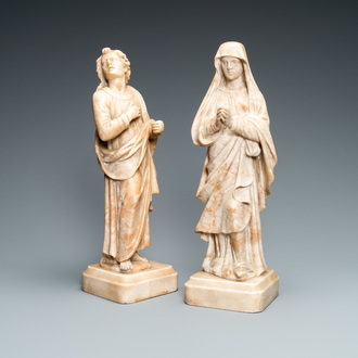 Deux statues en albâtre d'une Vierge et d'un Saint Jean de Calvaire, Italie, 17ème