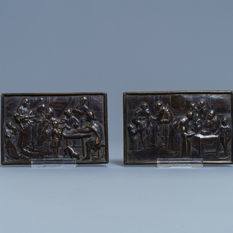 Een paar rechthoekige bronzen plaquettes, 17e eeuw