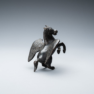 Een zwart gepatineerd bronzen model van Pegasus, Italië, 16e eeuw