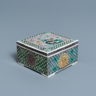 A Chinese square verte biscuit box and cover, Kangxi