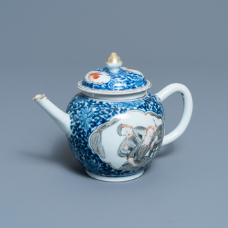 A Chinese blue, white and grisaille teapot and cover, 19th C.