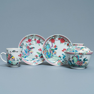 Un bol couvert, une tasse et deux soucoupes en porcelaine de Chine famille rose, Yongzheng