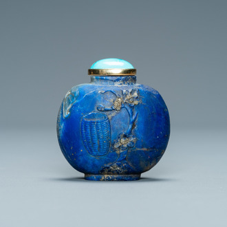 A Chinese lapis lazuli snuff bottle with gilt base, Qing