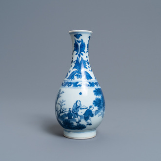 A Chinese blue and white pear-shaped bottle vase, Transitional period