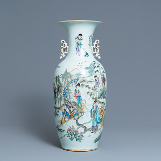 Un vase en porcelaine de Chine qianjiang cai à double décor, 19/20ème