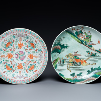 A Chinese famille verte 'horse rider' dish and a famille rose 'Shou' dish, 19th C.