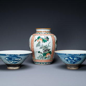 A pair of Chinese blue and white bowls and a famille verte vase, 19th C.