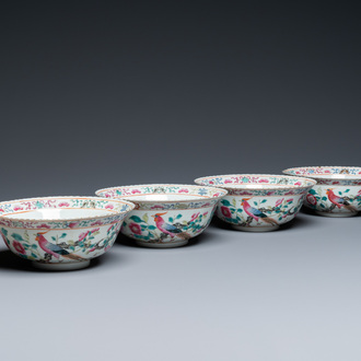 Quatre bols en porcelaine de Chine famille rose pour le marché Straits ou Peranakan, 19ème