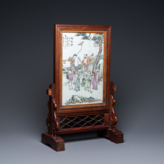 A Chinese wooden table screen with a qianjiang cai plaque, 19th C.