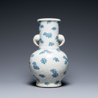 A Chinese blue and white crackle-ground 'prunus' vase, 18/19th C.