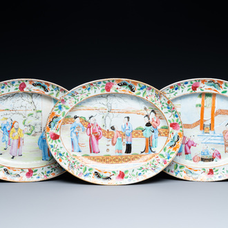 Trois plats ovales en porcelaine de Chine famille rose de Canton, 19ème