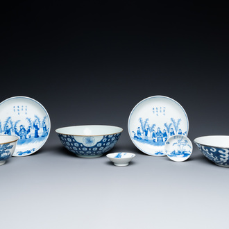 Sept pièces en porcelaine de Chine 'Bleu de Hue' pour le Vietnam, 19ème