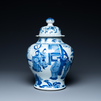 Een Chinese blauw-witte dekselvaas met figuratief decor, Chenghua merk, Kangxi