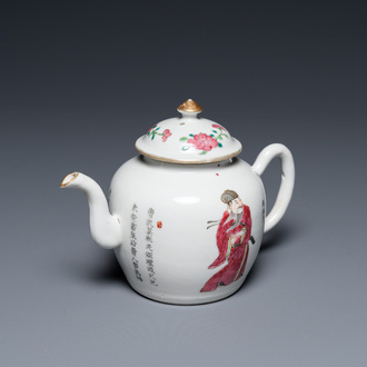 Une théière couverte en porcelaine de Chine famille rose à décor Wu Shuang Pu, 19/20ème