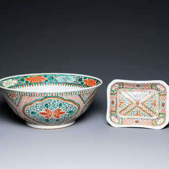 A large Chinese wucai bowl and a rectangular dish, Kangxi and/or later