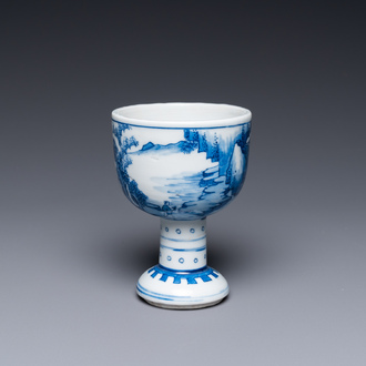 Een fijne Chinese blauw-witte stem cup, Kangxi