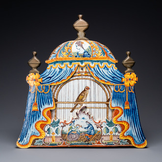 Een grote polychrome Delftse 'vogelkooi' plaquette met bronzen monturen, 18e eeuw