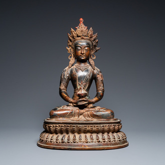 Grand Bouddha Amitayus en bronze doré et laqué, Chine, 18/19ème