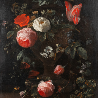 Van Verendael, Nicolaes (1640-1691, toegeschr. aan): Bloemstilleven in tuinvaas met vlinder, olie op doek