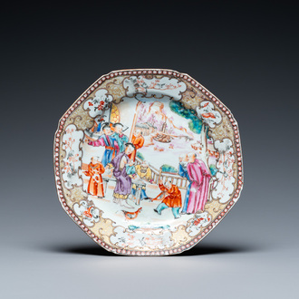 Assiette en porcelaine de Chine famille rose à décor mandarin d'un allaitement maternel, Qianlong