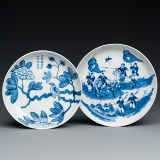 Twee Chinese blauw-witte 'Bleu de Hue' borden voor de Vietnamese markt, Nhược thâm trân tàng 若深珍藏 merk, 19e eeuw