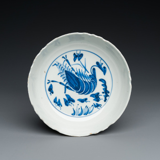 Coupe en porcelaine de Chine en bleu et blanc à décor d'une crevette, Tianqi