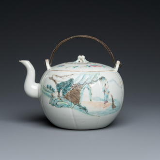 A Chinese famille rose teapot and cover, Luo Yong Fa Hao 羅永發號 mark, 19th C.