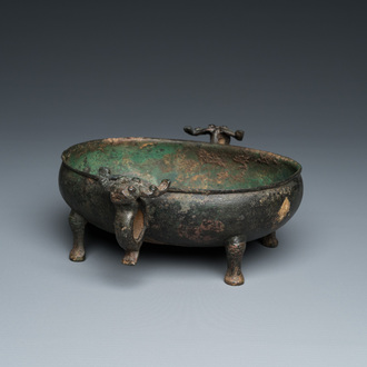 Een Chinese archaïsche rituele bronzen 'Dui' voedselkom, Periode van de Strijdende Staten