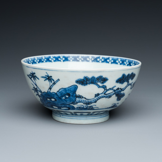 Een Chinese blauw-witte 'Bleu de Hue' kom voor de Vietnamese markt, Thường tâm lạc sự  賞心樂事 merk, ca. 1830