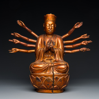 Marichi aux dix bras en bois sculpté et doré, Chine du Sud ou Vietnam, 19ème
