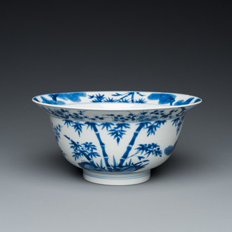 Bol en porcelaine de Chine en bleu et blanc à décor 'Les trois amis de l'hiver', marque et époque de Kangxi