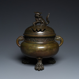 Brûle-parfum tripod en bronze au couvercle orné d'un qilin, marque de Qianlong, Qing