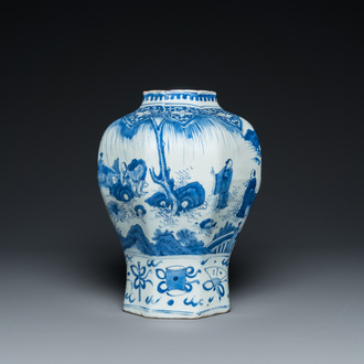 A Chinese blue and white octagonal vase, Transitional period