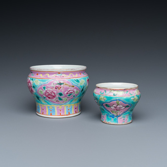 Deux bols en porcelaine de Chine famille rose pour le marché Straits ou Peranakan, 19ème