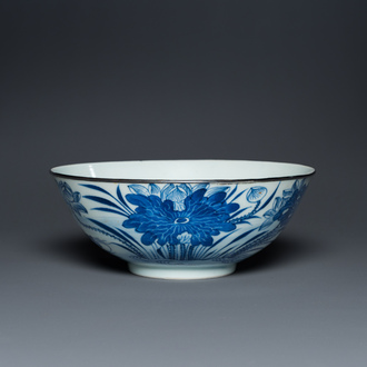 Bol en porcelaine de Chine 'Bleu de Hue' pour le Vietnam, marque Ngoạn ngọc 玩玉, 19ème