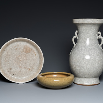 A Chinese crackle-glazed dish, a censer and a vase, Qing