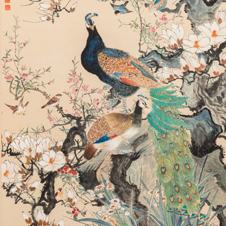 Yan Bolong 顏伯龍 (1898-1955): 'Paons entourés d'autres oiseaux parmi des branches fleuries', encre et couleurs sur papier