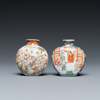 Deux tabatières en porcelaine de Chine famille rose, marque de Qianlong et Jiaqing, 19ème