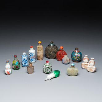 15 Chinese snuff bottles, mostly porcelain, hardstone and glass, 19/20th C.