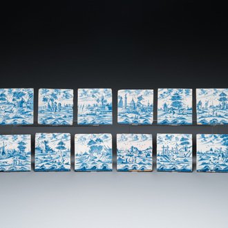 12 carreaux en faïence de Delft en bleu et blanc à décor de paysages, 18ème