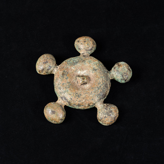 Cloche de cheval décorative en bronze archaïque, Chine, Zhou de l'Ouest, ca. 8e av. J.-C.