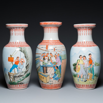Trois vases en porcelaine de Chine à décor de la Révolution Culturelle, signés Zhang Wenchao 章文超 et datés 1969 et 1974
