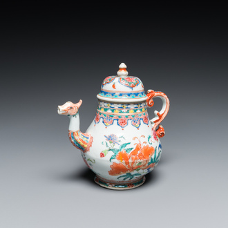 Théière couverte en porcelaine de Chine famille rose au bec en forme de dragon, Yongzheng/Qianlong