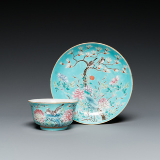 Un bol et une assiette en porcelaine de Chine famille rose à fond turquoise, marque et époque de Guangxu