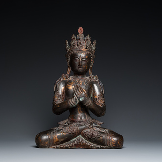 Grand Bouddha en bronze doré et laqué, Sino-Tibet, 19/20ème