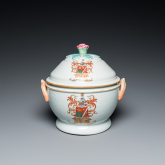 Terrine au couvercle percé en porcelaine de Chine famille rose aux armes de 'de Heere' pour le marché hollandais, Qianlong